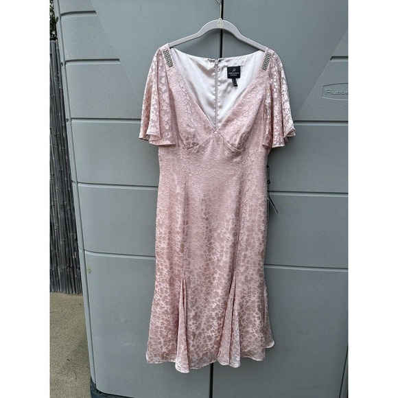Adrianna Papell Women's blush pink Satin Burnout flutter sleeves midi Dress 10 - Picture 7 of 16